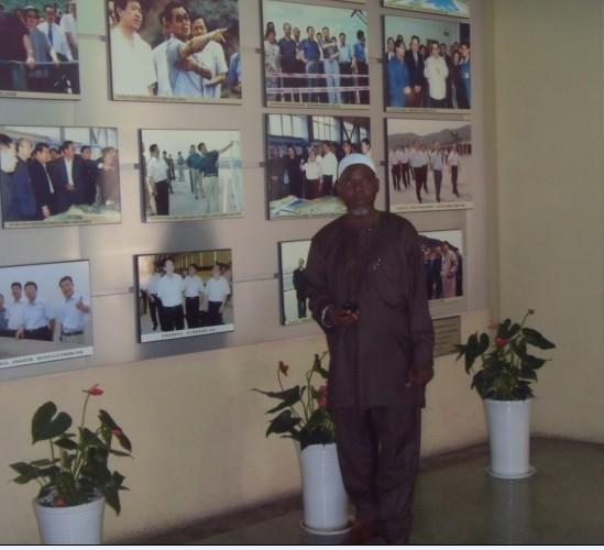 尼日利亞客戶來廠考察脫水篩 尼日利亞客戶來廠考察脫水篩